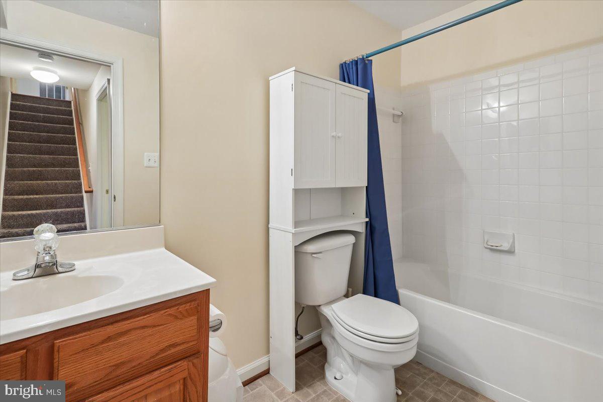 12303 Grimsby Ln Property Photo 26