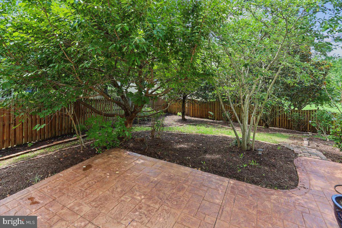 12303 Grimsby Ln Property Photo 30