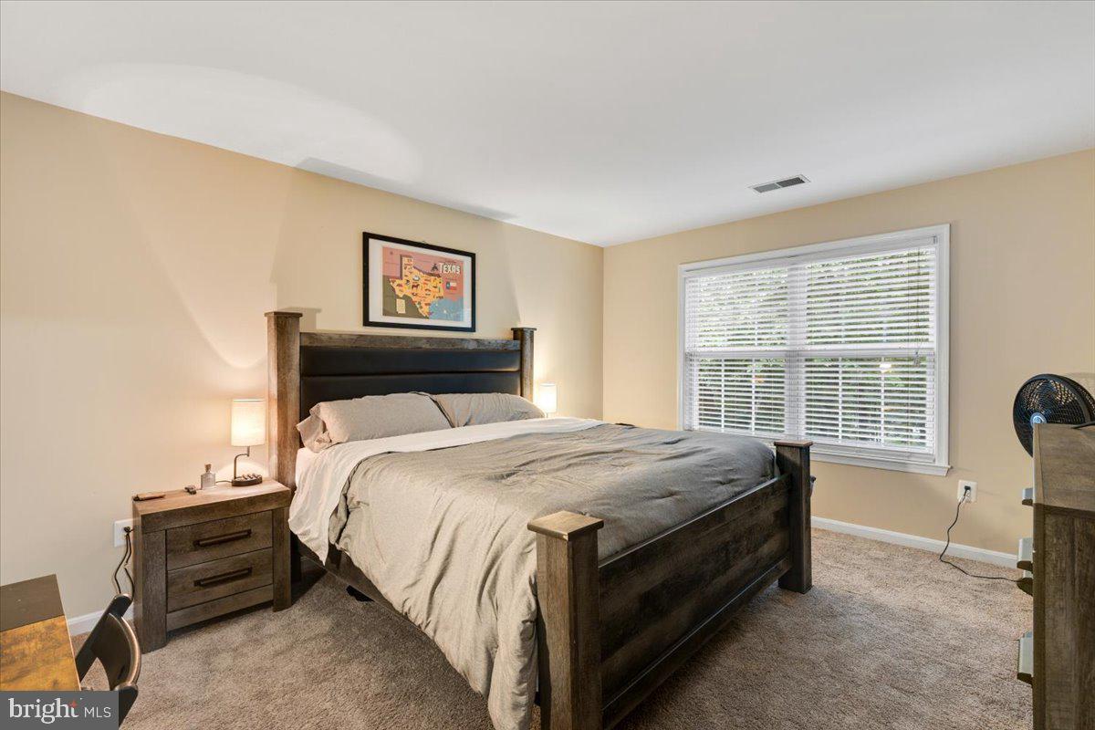 11218 Stonebrook Dr Property Photo 22