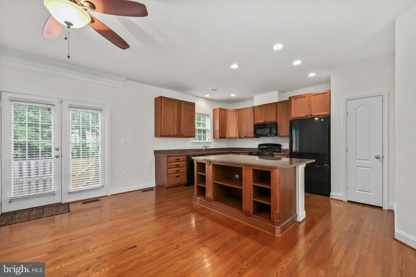 2534 Basin View Ln Property Photo 10