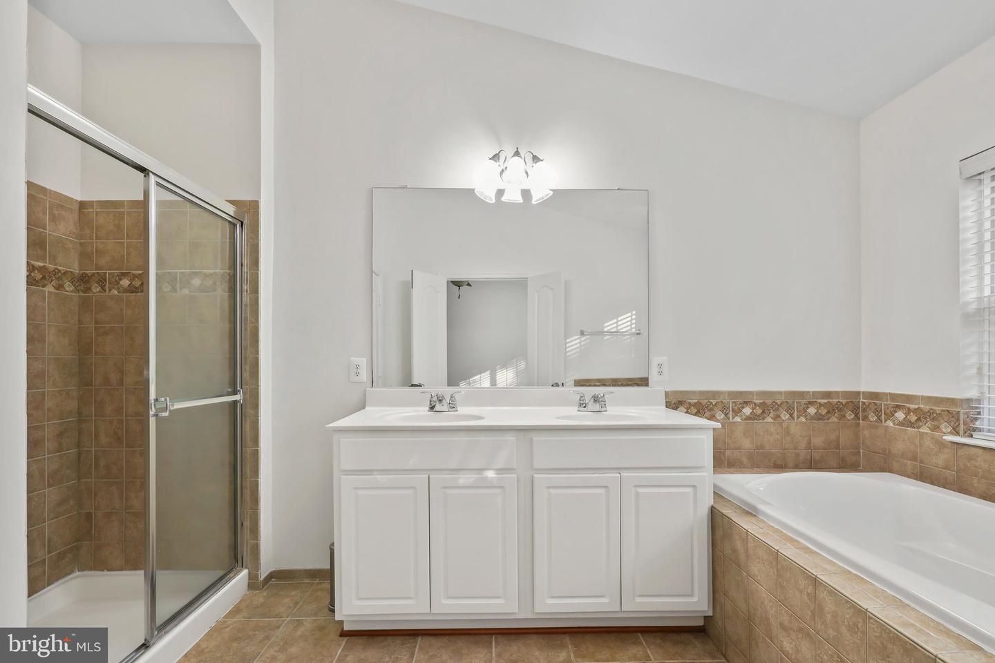 2534 Basin View Ln Property Photo 20