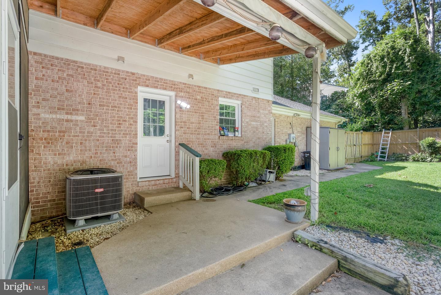 3237 Riverview Dr Property Photo 18