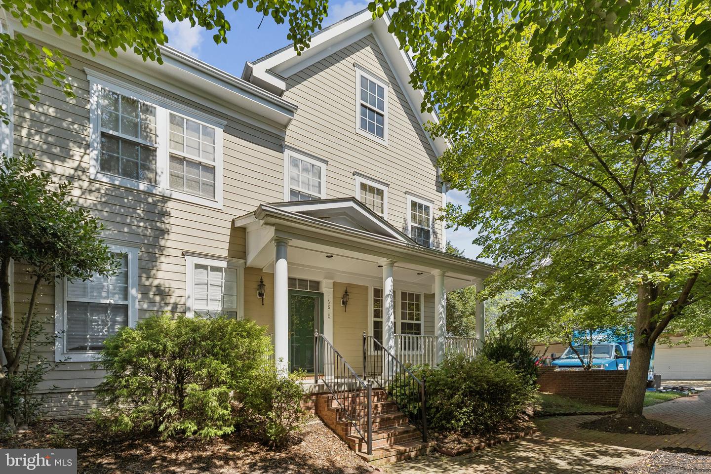 13810 CUSTIS SQ Property Photo 1