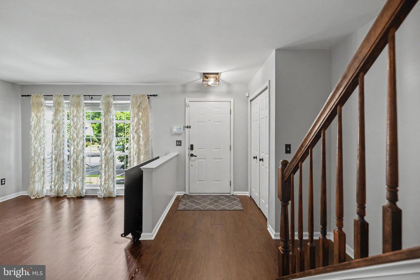 9087 Slate Stone Loop Property Photo 4