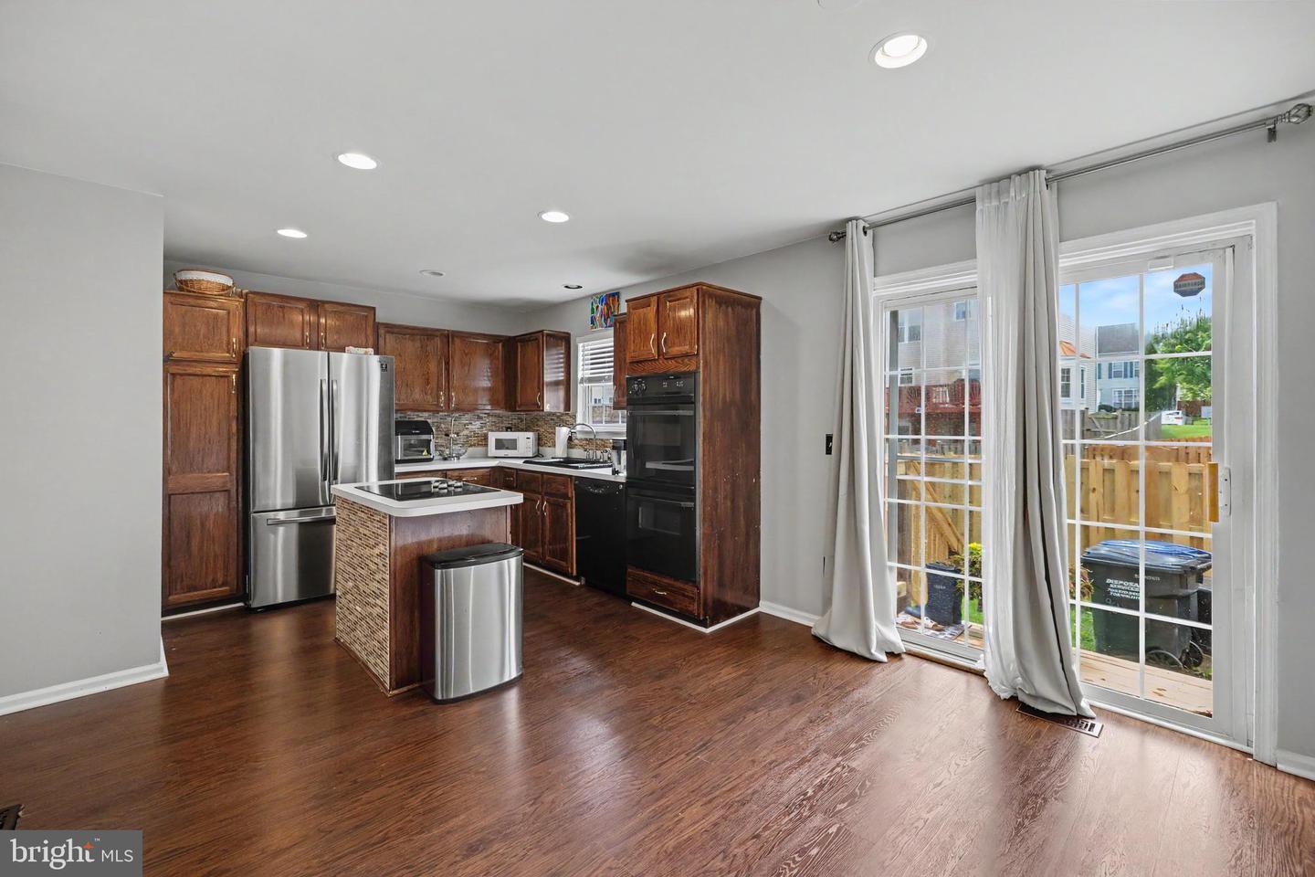 9087 Slate Stone Loop Property Photo 13