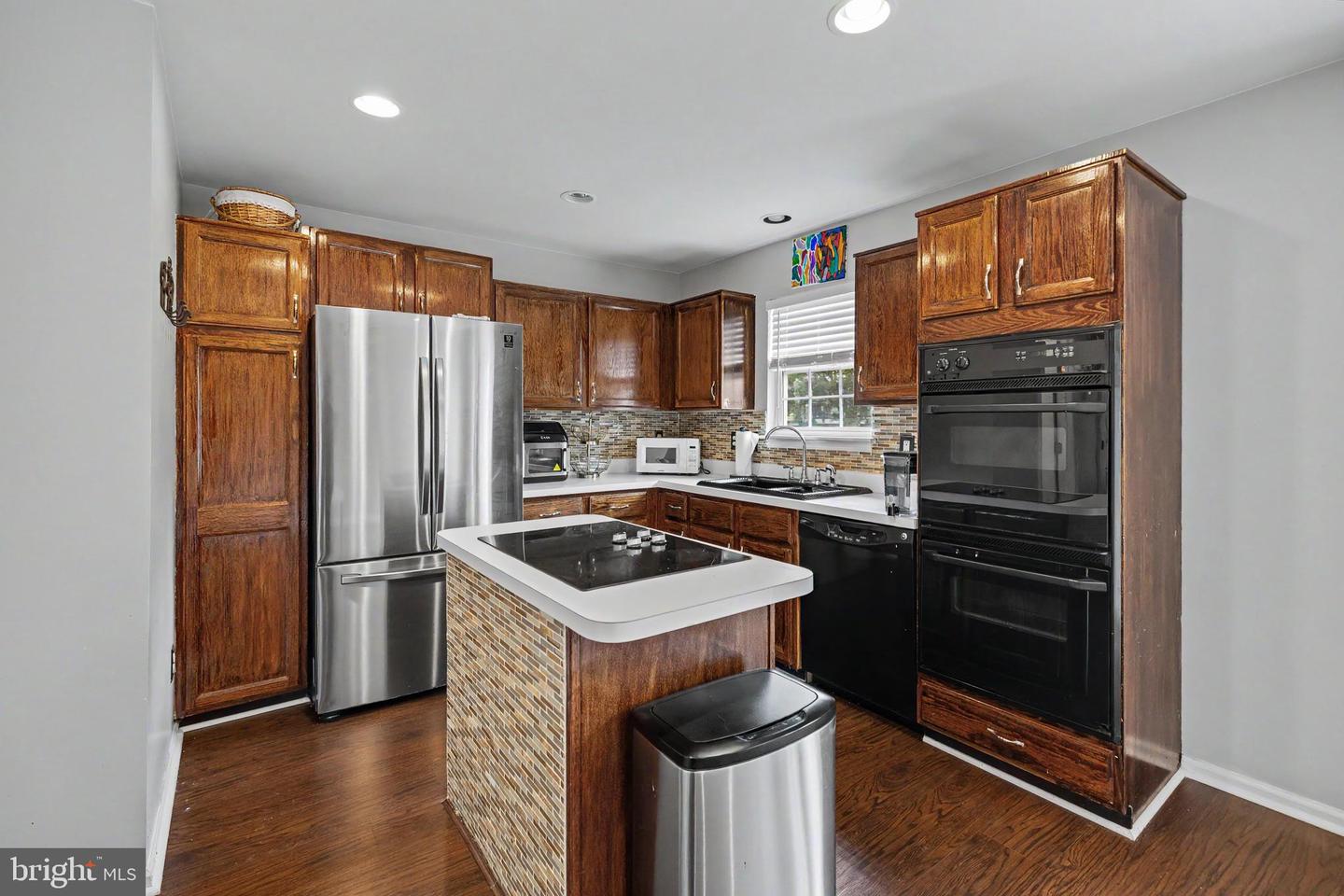 9087 Slate Stone Loop Property Photo 16