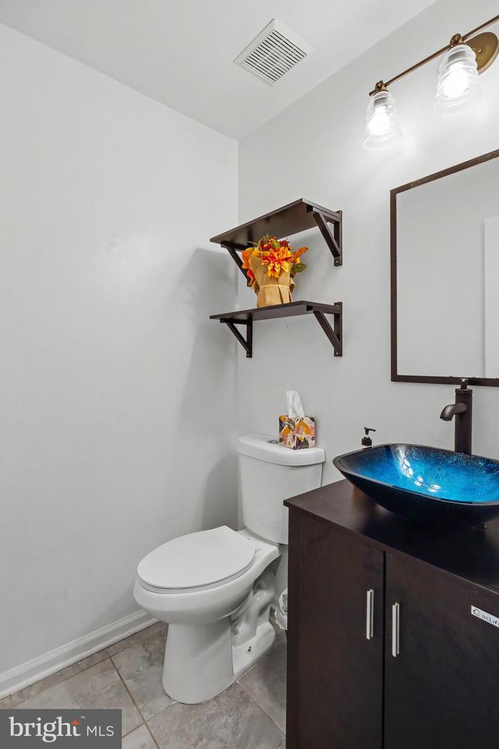 9087 Slate Stone Loop Property Photo 26