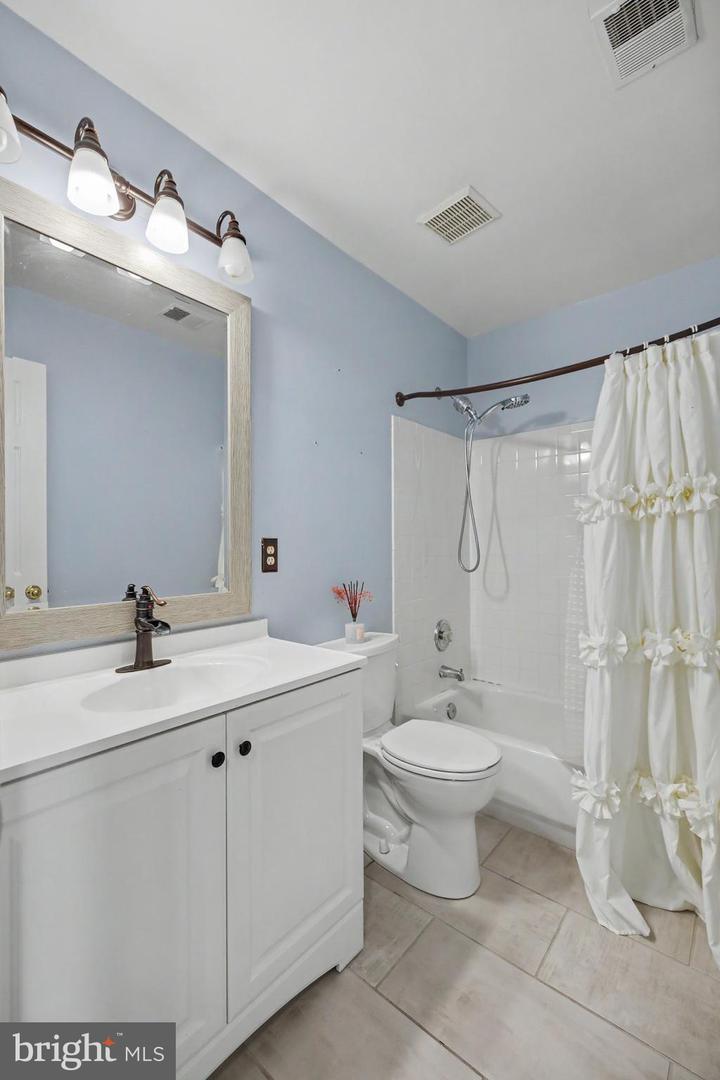 9087 Slate Stone Loop Property Photo 40