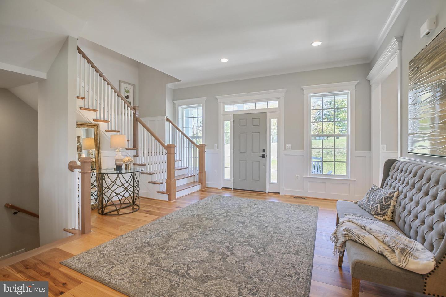 1580 Loudoun Dr Property Photo 6