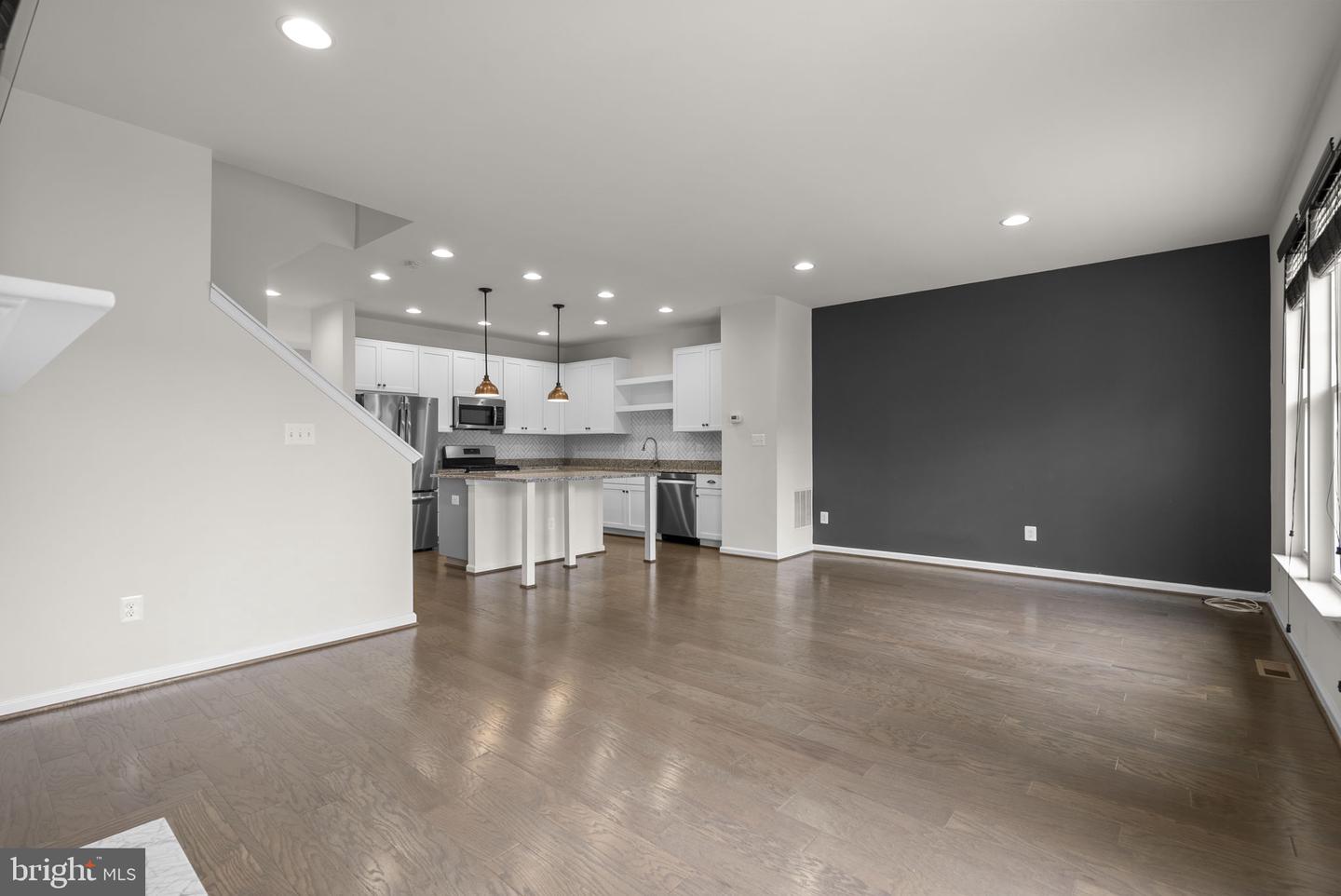 8211 Handsome Joe Ln Property Photo 12