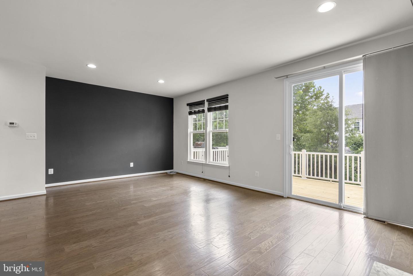 8211 Handsome Joe Ln Property Photo 13
