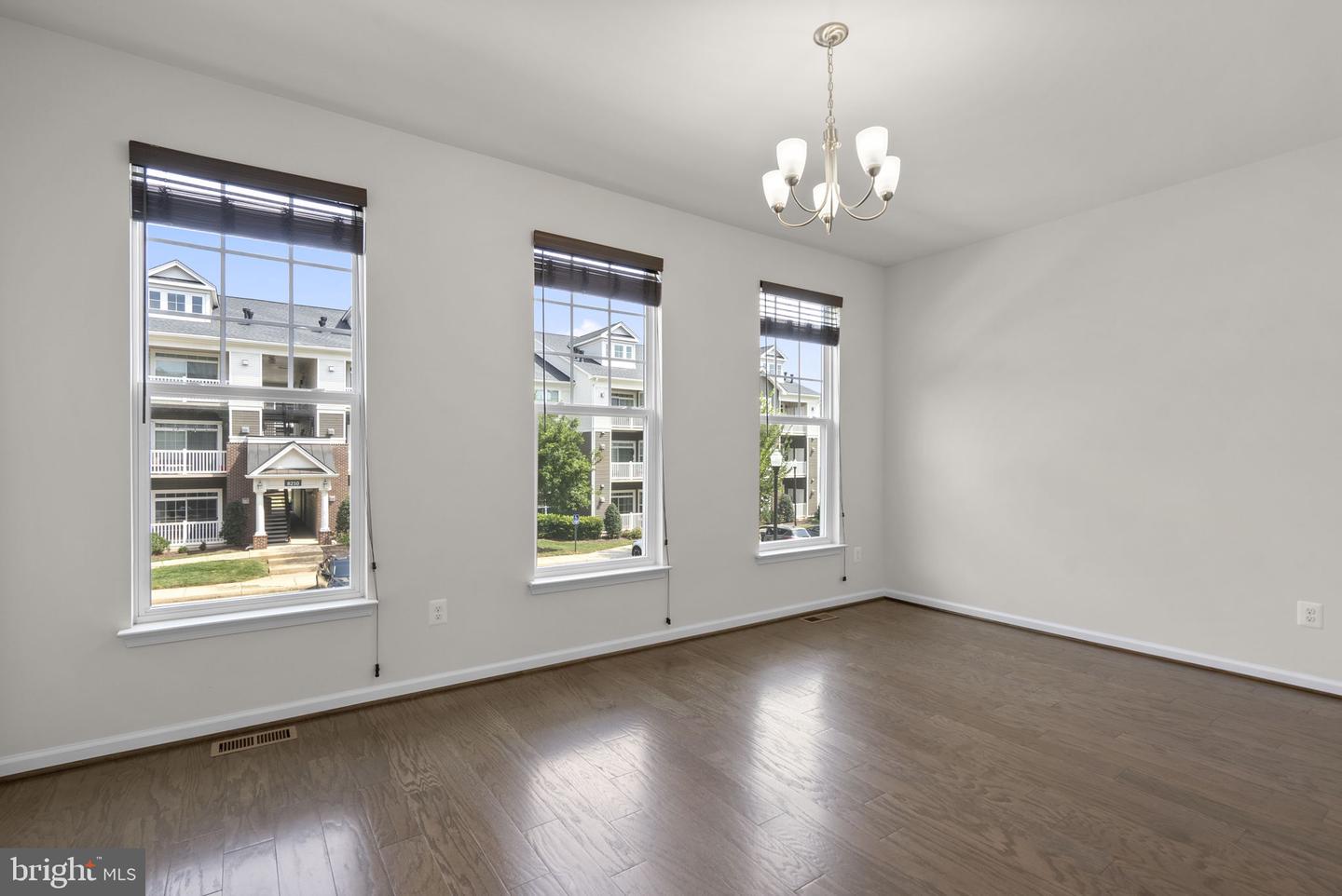 8211 Handsome Joe Ln Property Photo 14