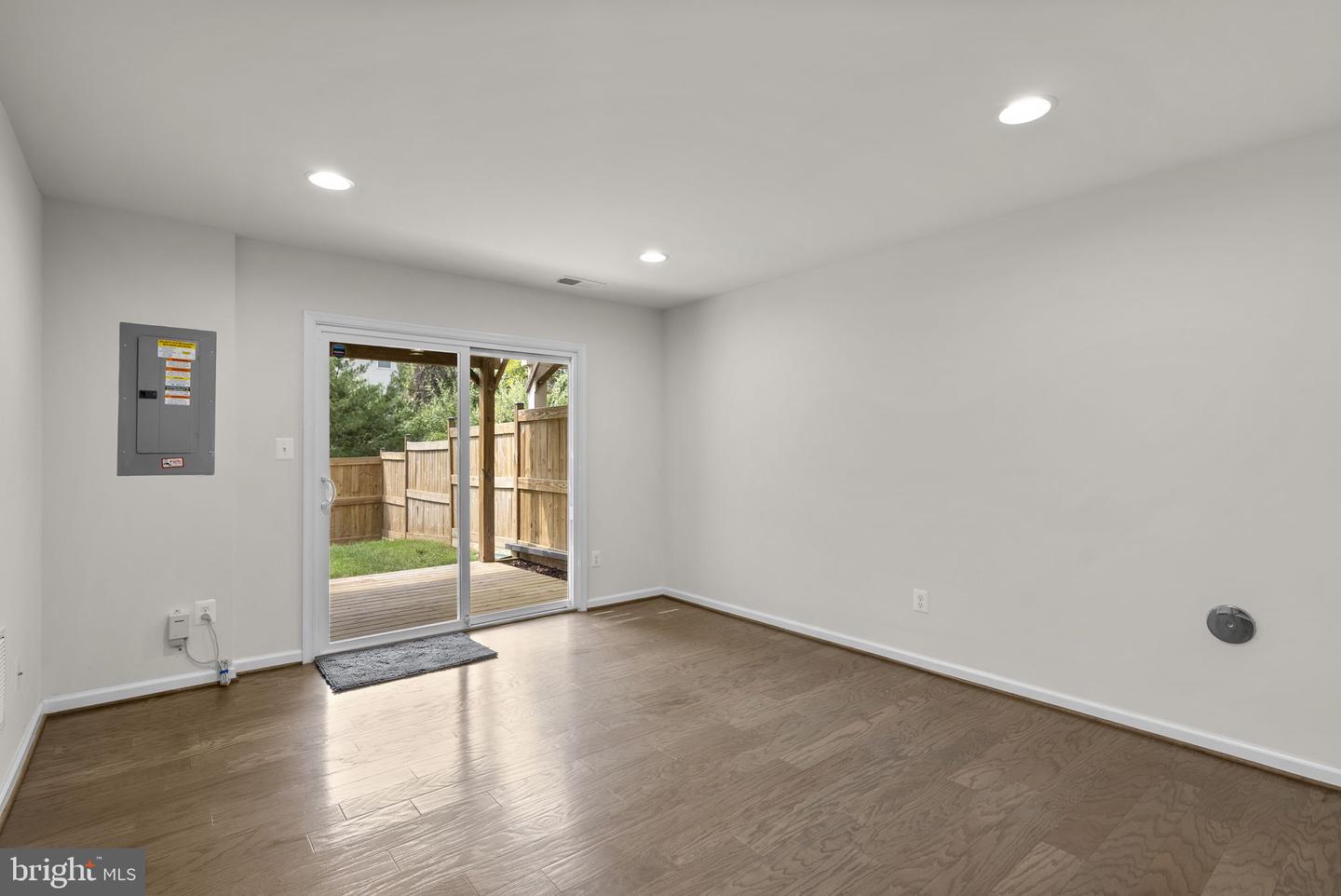 8211 Handsome Joe Ln Property Photo 29
