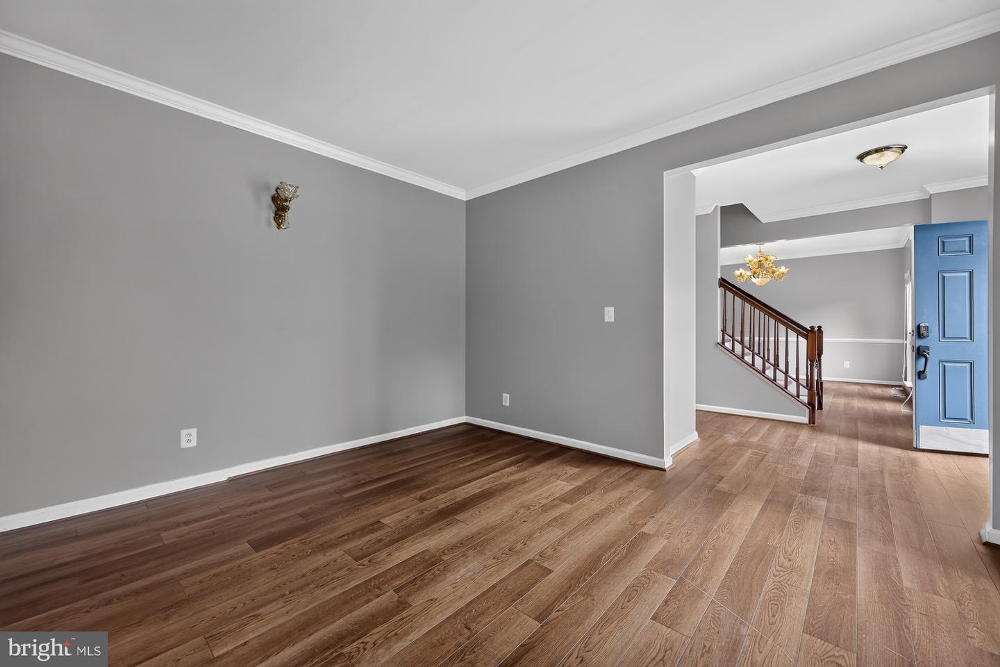 17694 Avenel Ln Property Photo 4