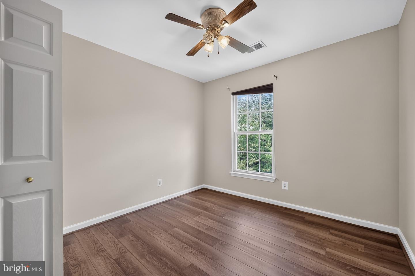 17694 Avenel Ln Property Photo 12