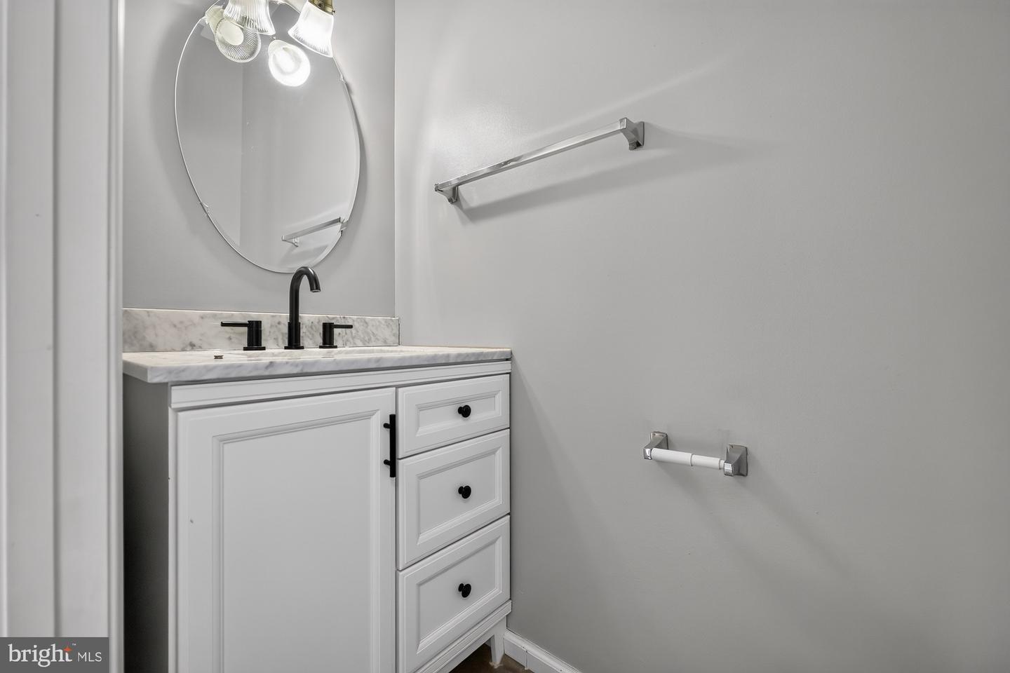 17694 Avenel Ln Property Photo 21