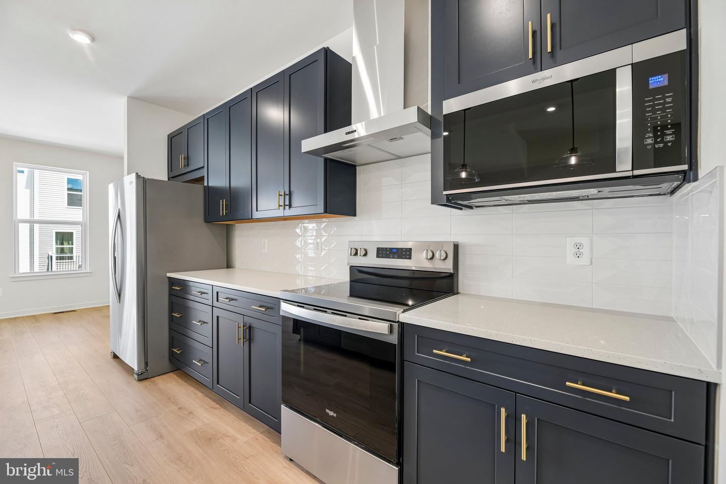 18018 Alicia Ave Property Photo 2