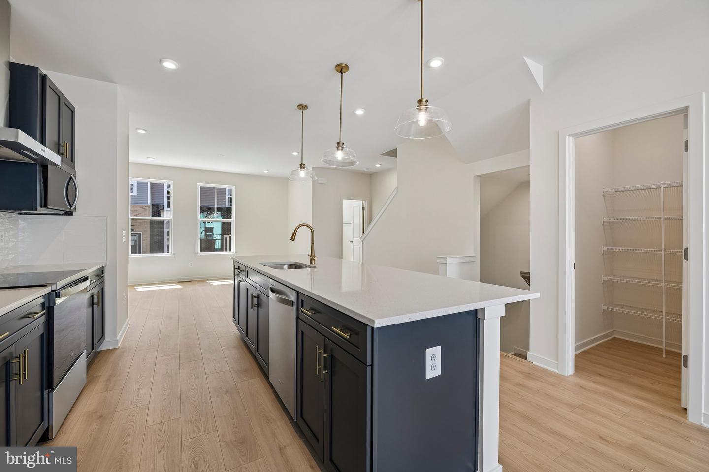 18018 Alicia Ave Property Photo 3