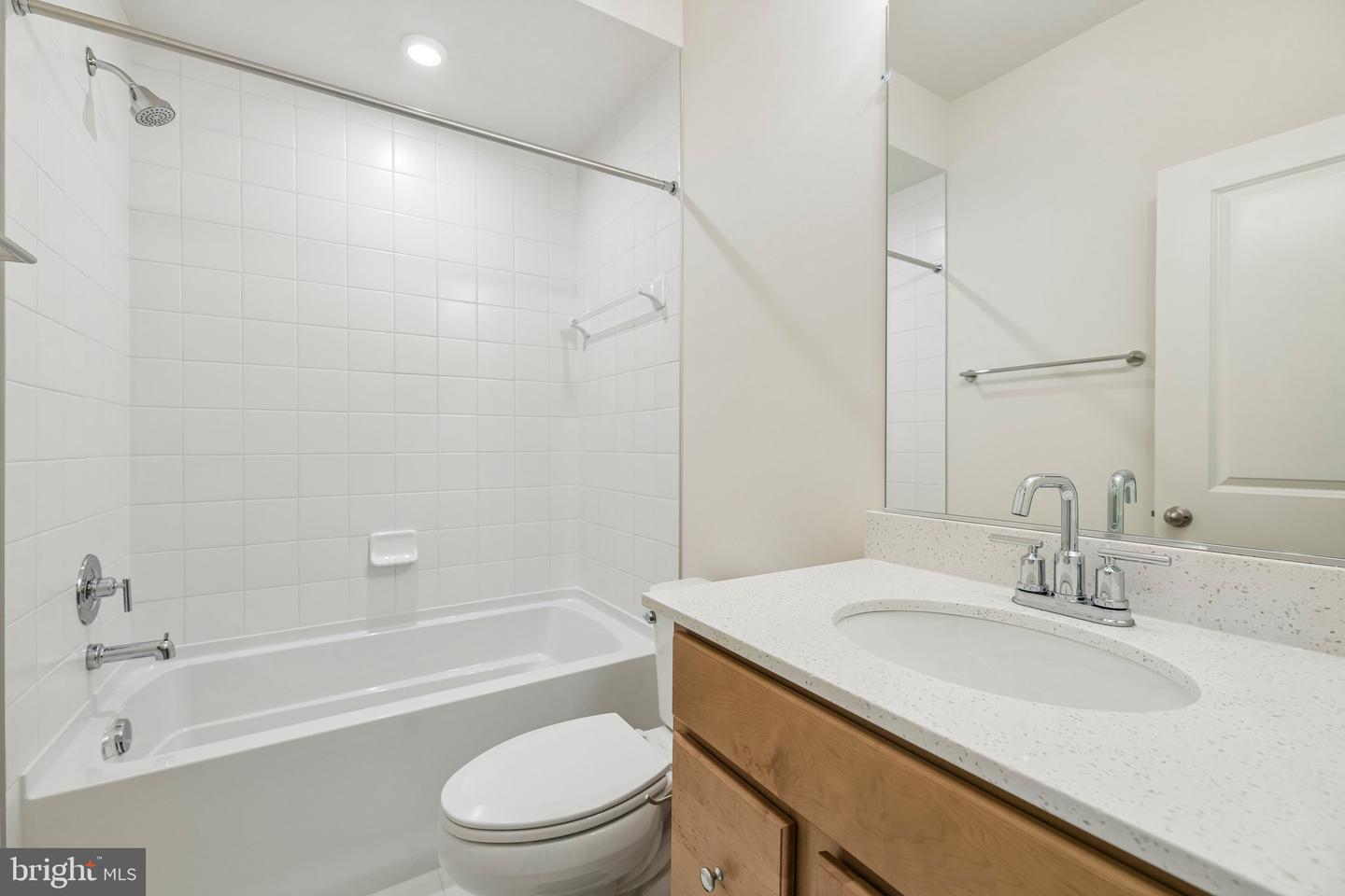 18018 Alicia Ave Property Photo 16