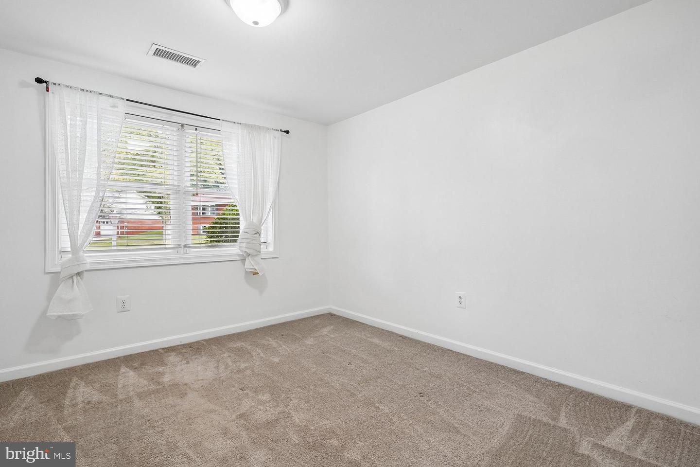 4825 Kempair Dr Property Photo 14