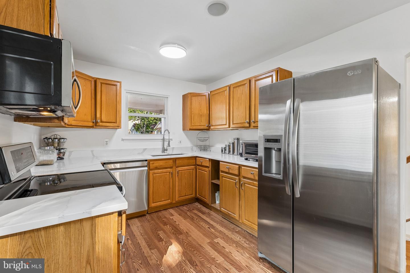 12617 Valleywood Dr Property Photo 3