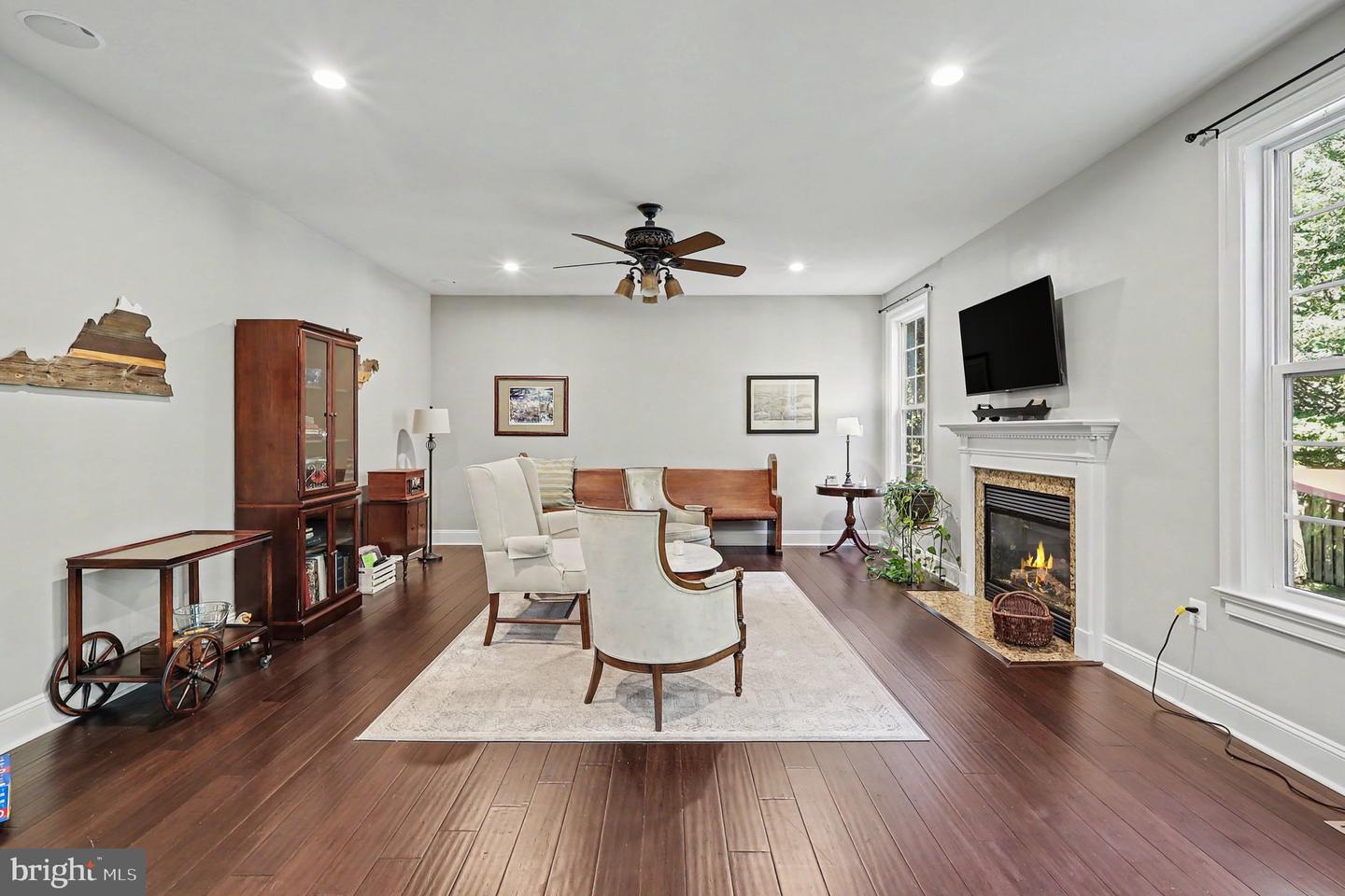 5630 Victory Loop Property Photo 7