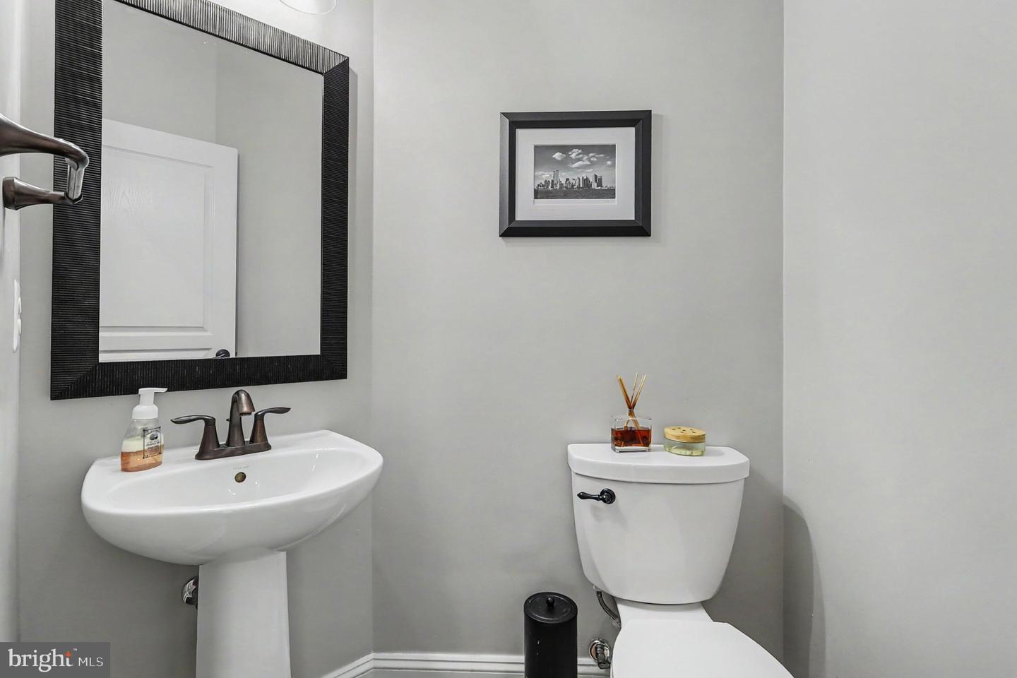 5630 Victory Loop Property Photo 16