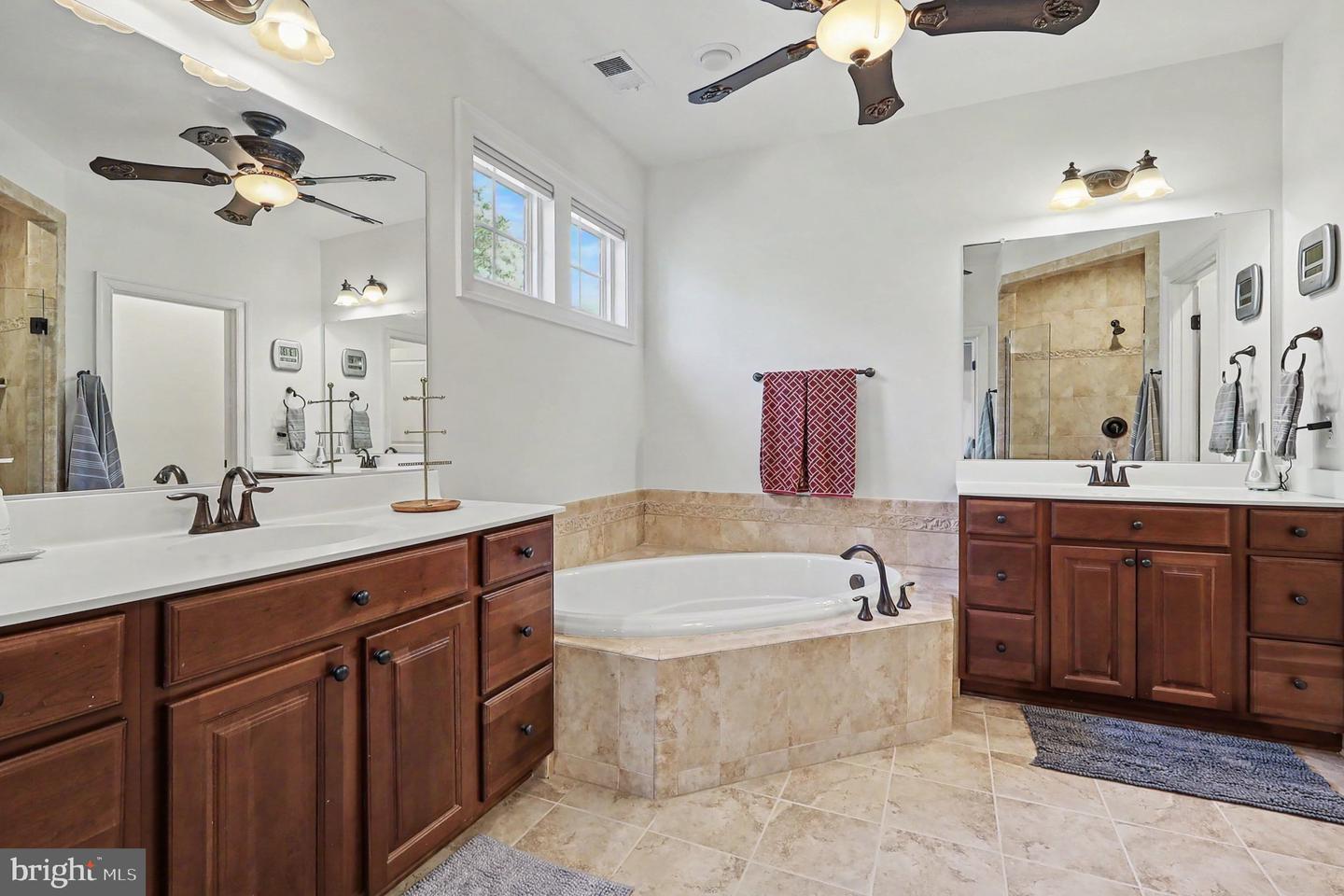 5630 Victory Loop Property Photo 23