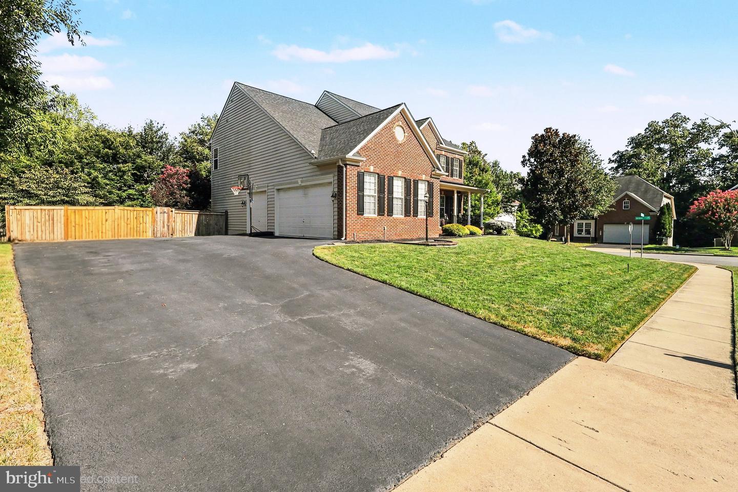5630 Victory Loop Property Photo 56