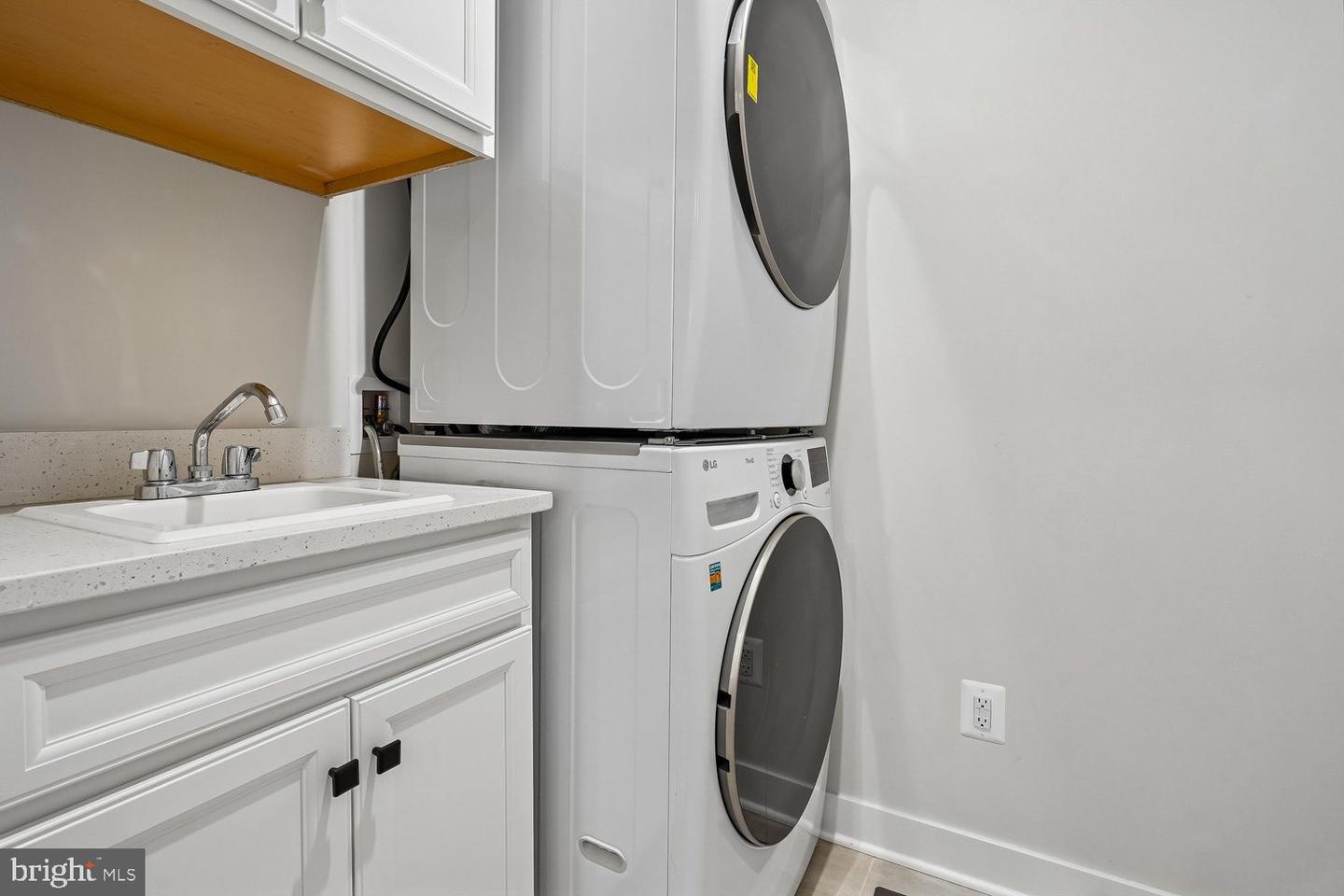 1660 Kirkman St Property Photo 13