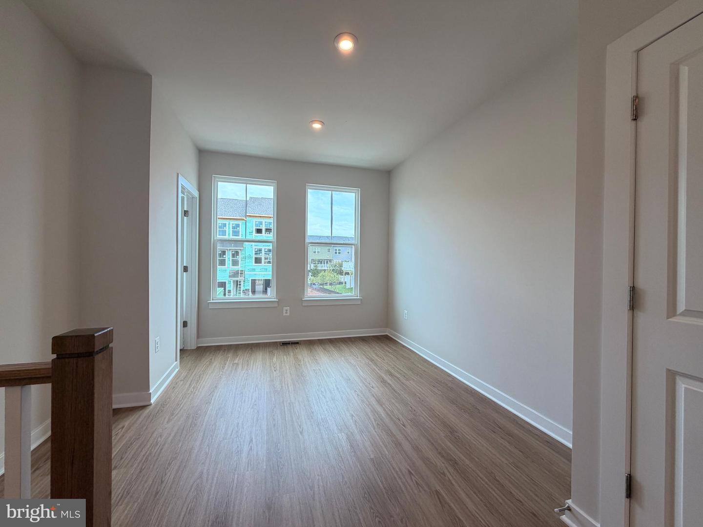 8889 Queensferry Rd Property Photo 15