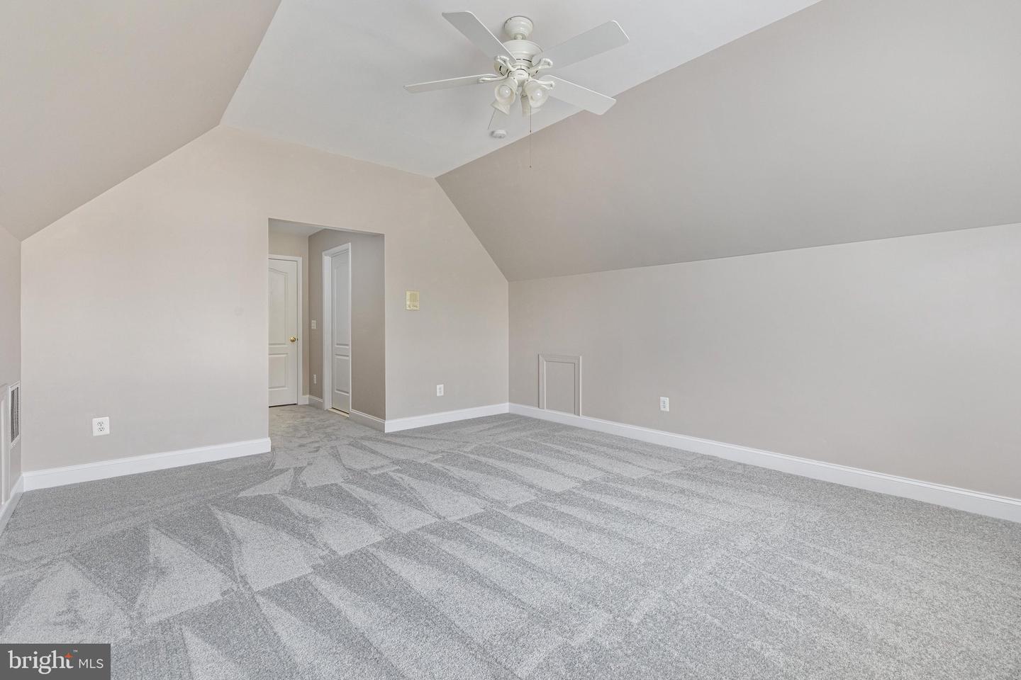 5404 Emmys Mill Ct Property Photo 49