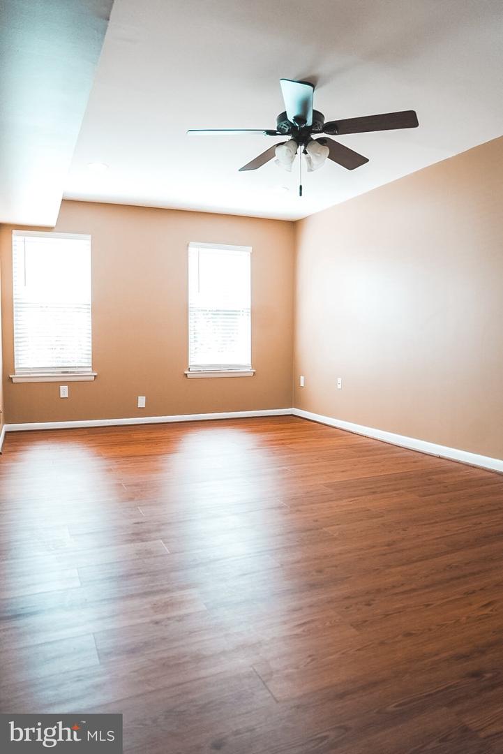 14353 Southgate Ct Property Photo 4