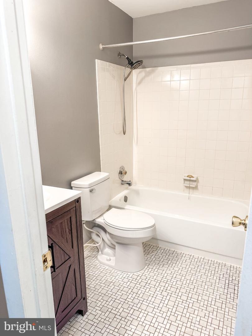 14353 Southgate Ct Property Photo 18