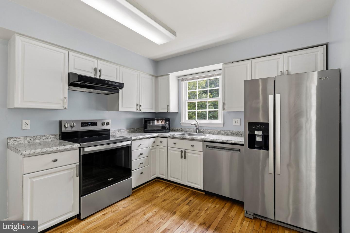 4354 Chambord Ln Property Photo 10