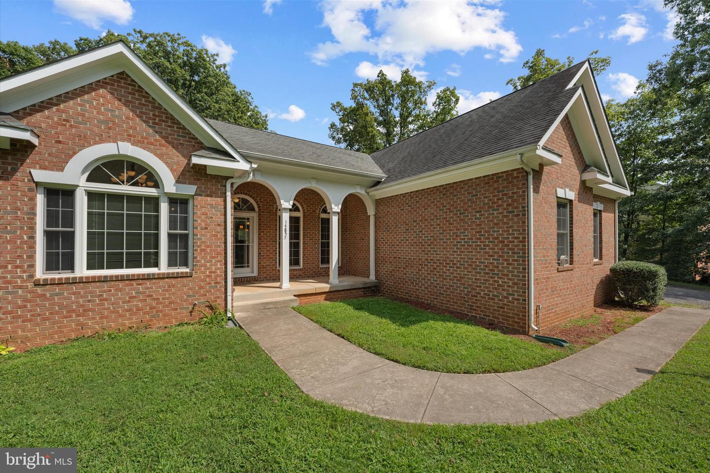 14855 Lee Hwy Property Photo 5