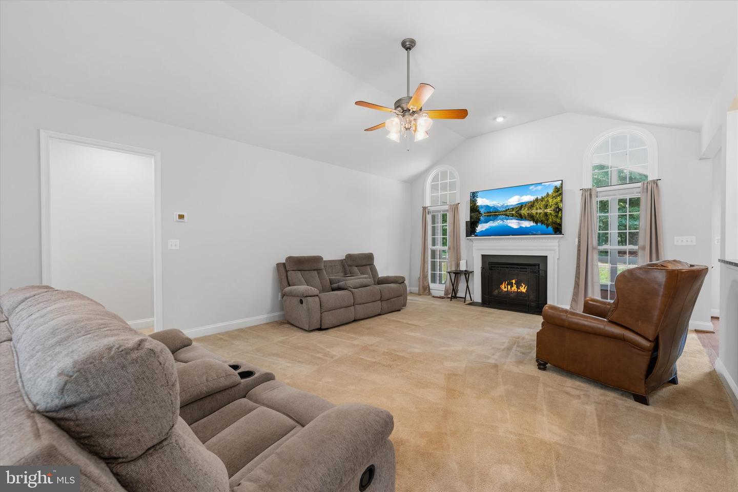 14855 Lee Hwy Property Photo 8