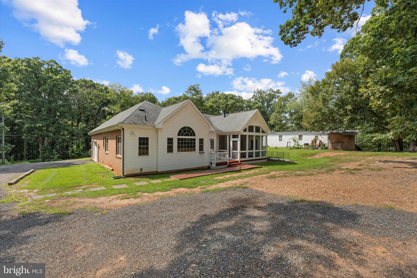 14855 Lee Hwy Property Photo 39