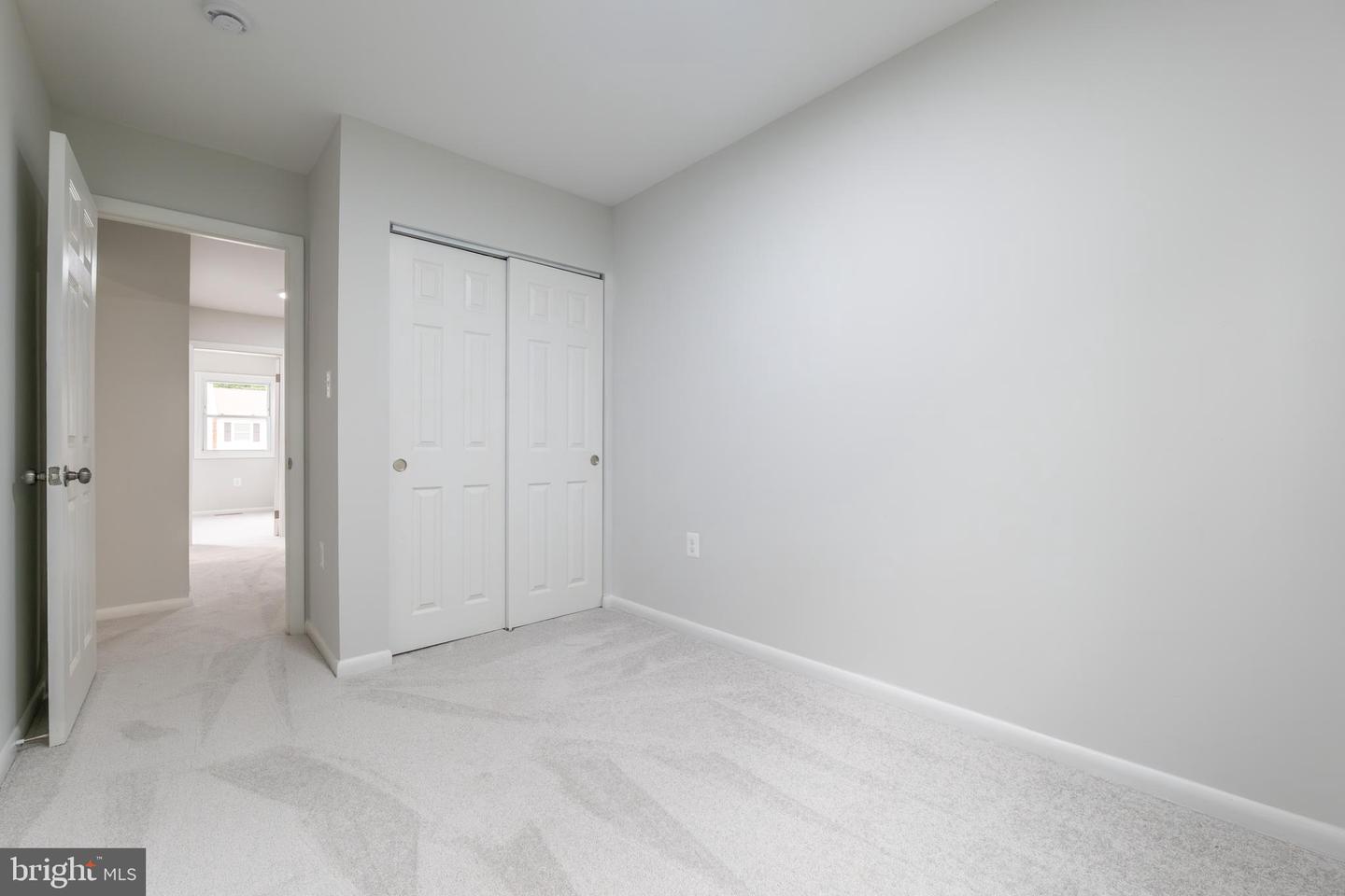 14585 Earlham Ct Property Photo 19