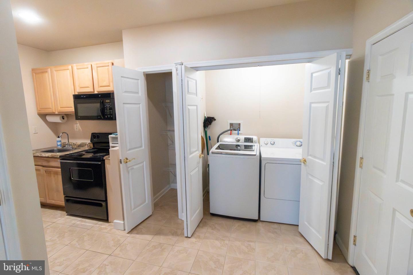 3624 Stonewall Manor Dr #basement Property Photo 8