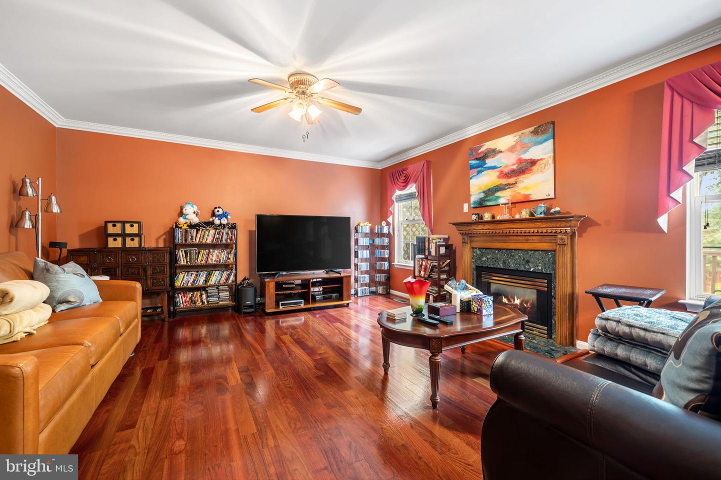 15465 Ambergate Dr Property Photo 14