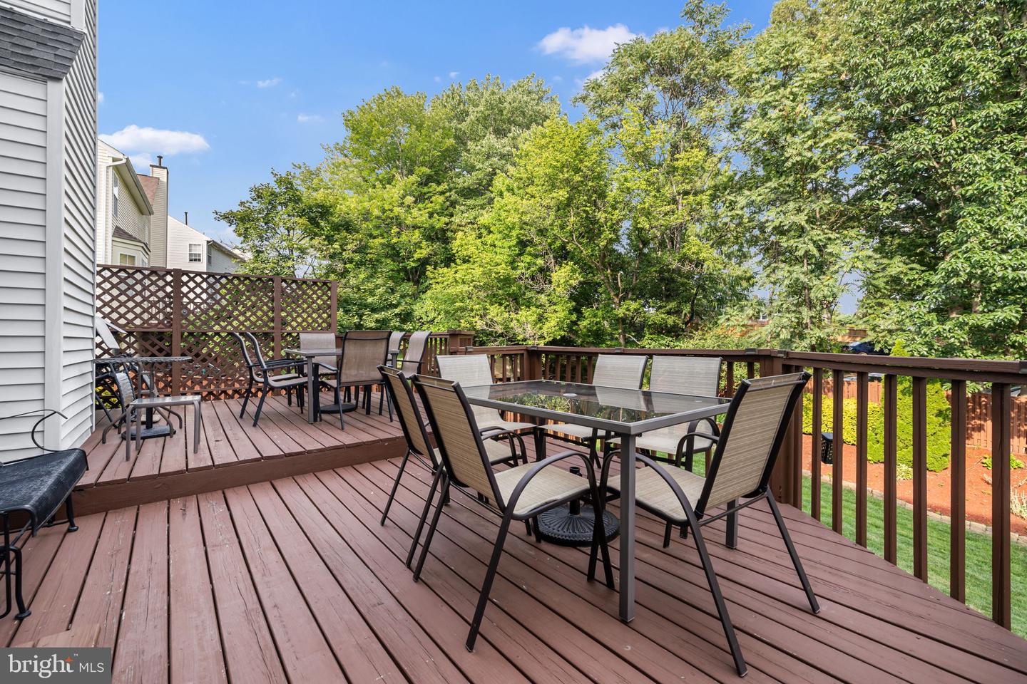 15465 Ambergate Dr Property Photo 35