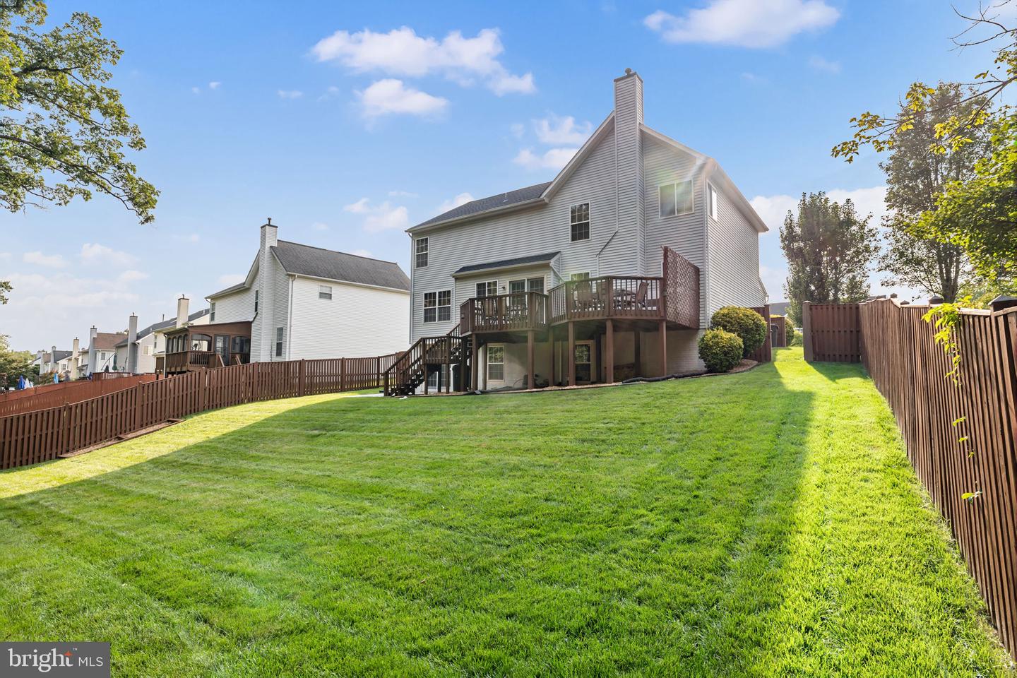 15465 Ambergate Dr Property Photo 43