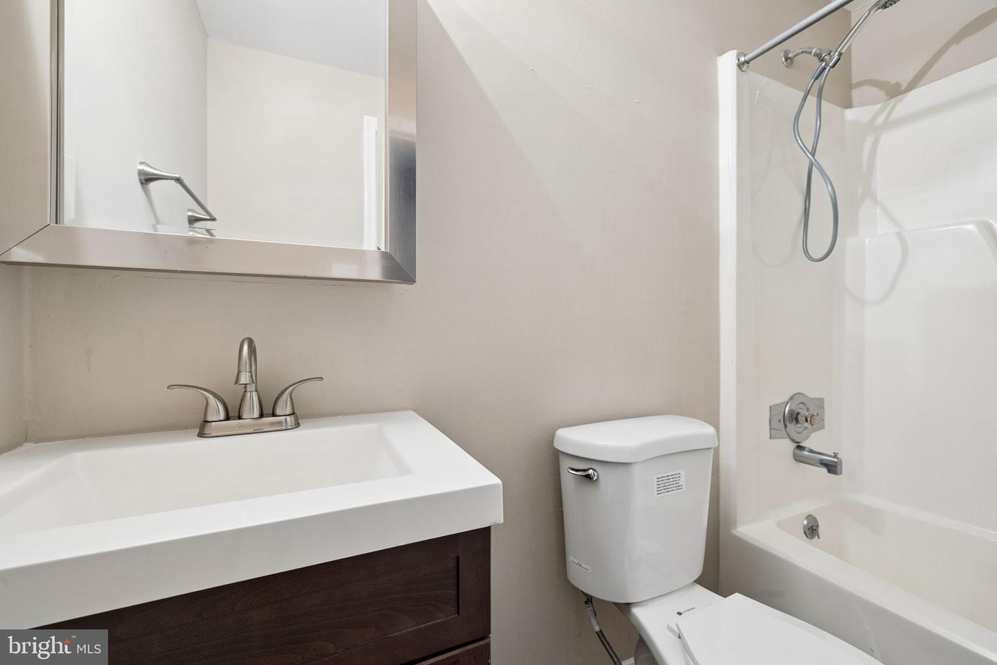 15922 Edgewood Dr Property Photo 9