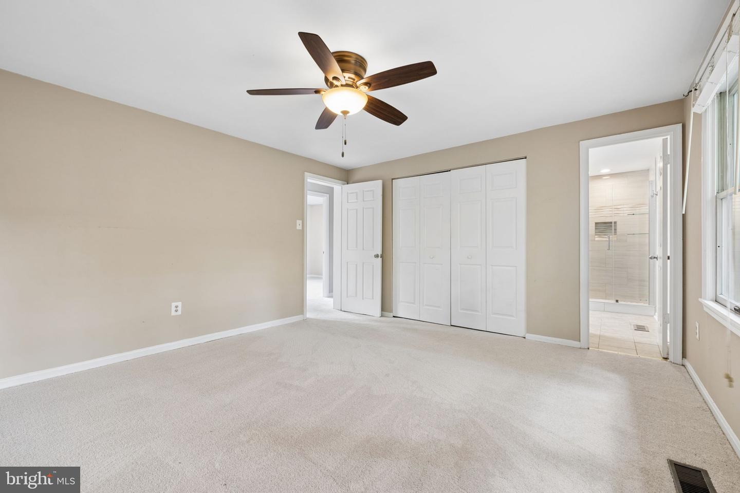15922 Edgewood Dr Property Photo 14