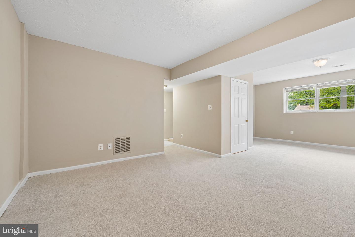 15922 Edgewood Dr Property Photo 21