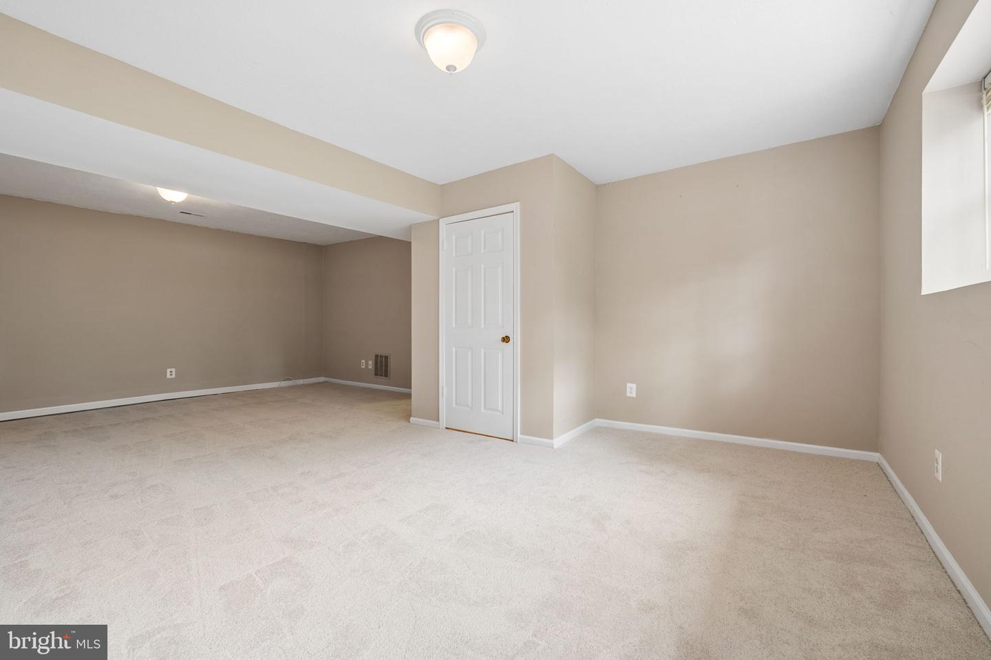 15922 Edgewood Dr Property Photo 22