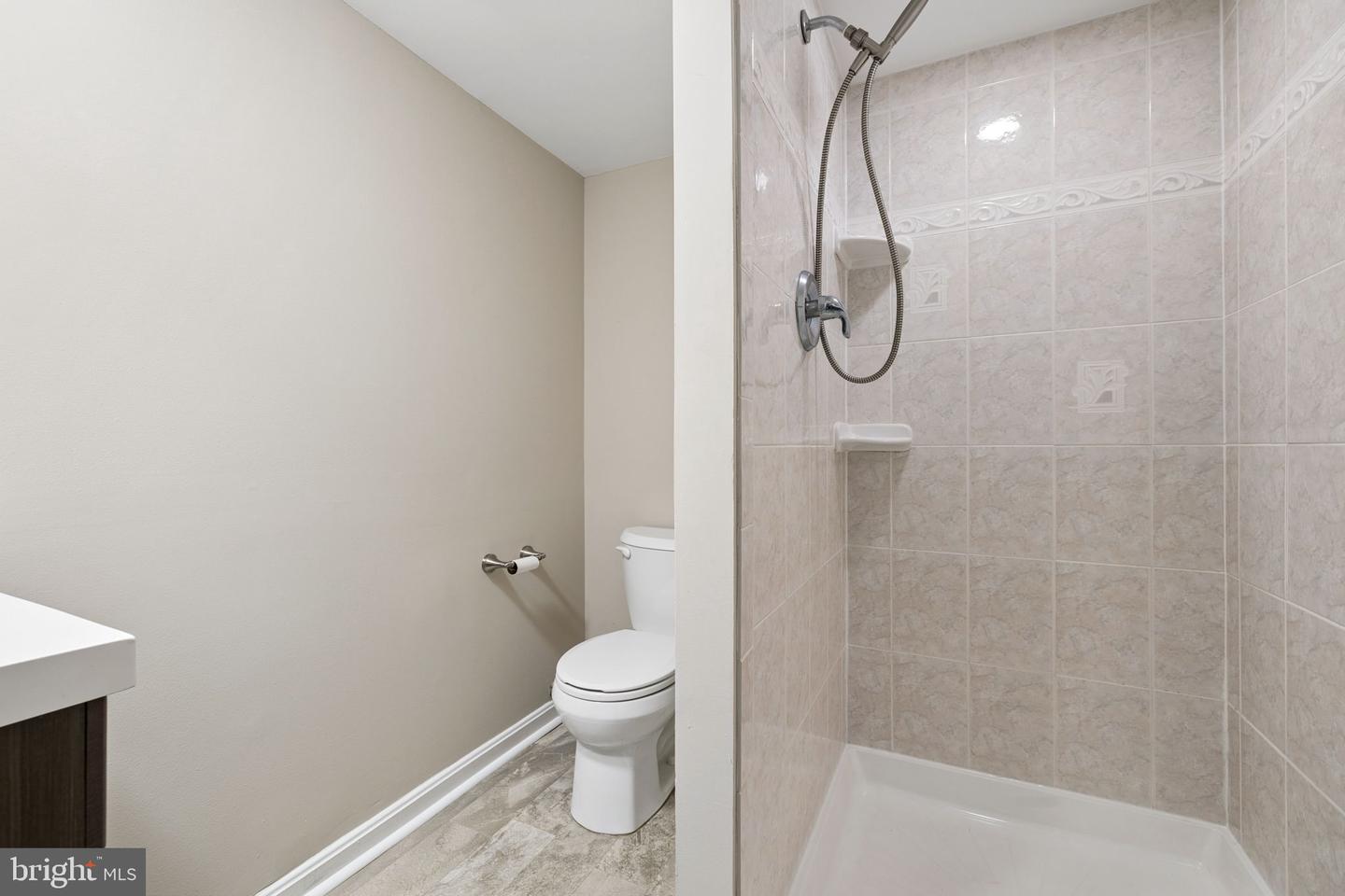 15922 Edgewood Dr Property Photo 24
