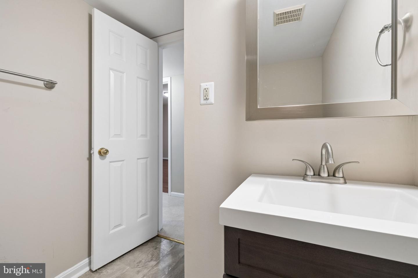 15922 Edgewood Dr Property Photo 25