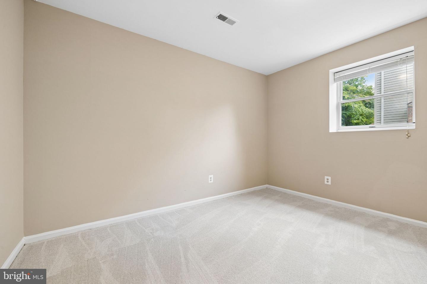 15922 Edgewood Dr Property Photo 27